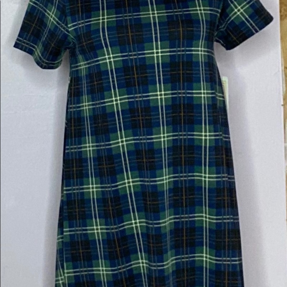 Lularoe Carly plaid with no pocket
